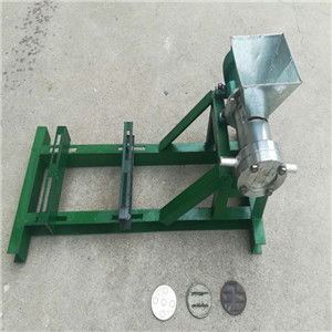 丹东振安康顺7型食品膨化机 开启玉米深加工与粮食增值新篇章